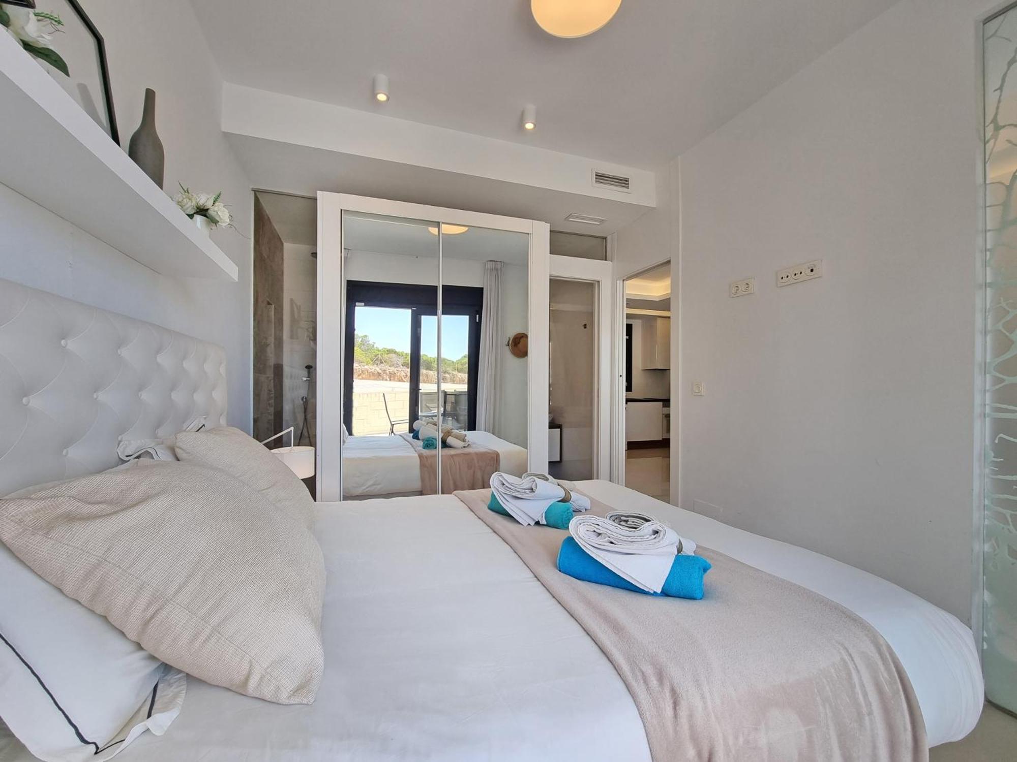 Beachfront Luxury Apartments By Nras Arenales del Sol Bilik gambar