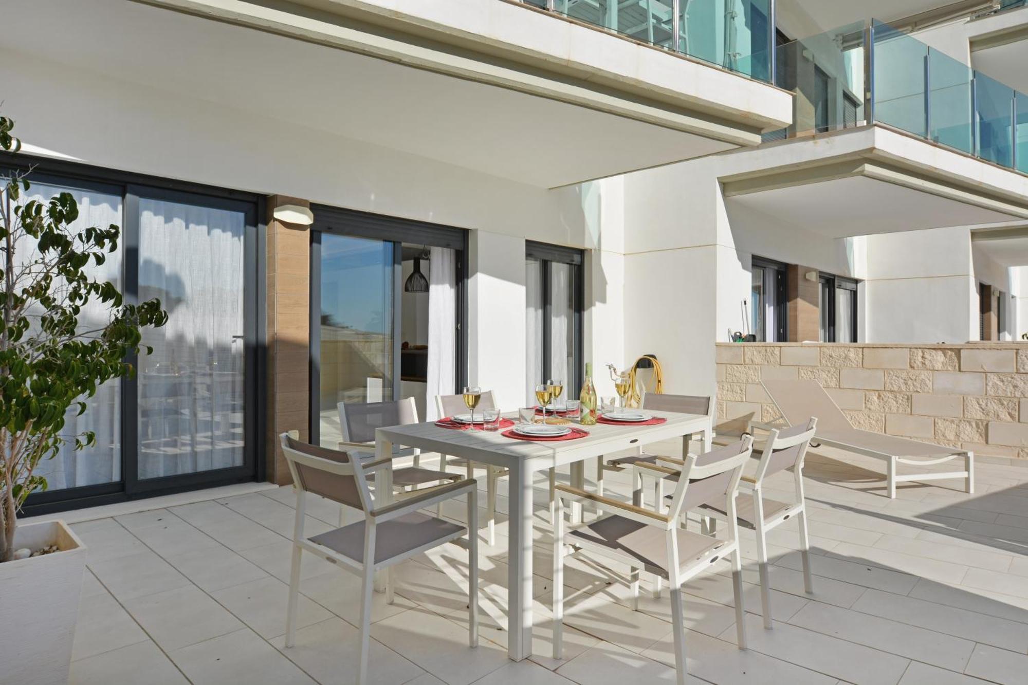 Beachfront Luxury Apartments By Nras Arenales del Sol Bilik gambar