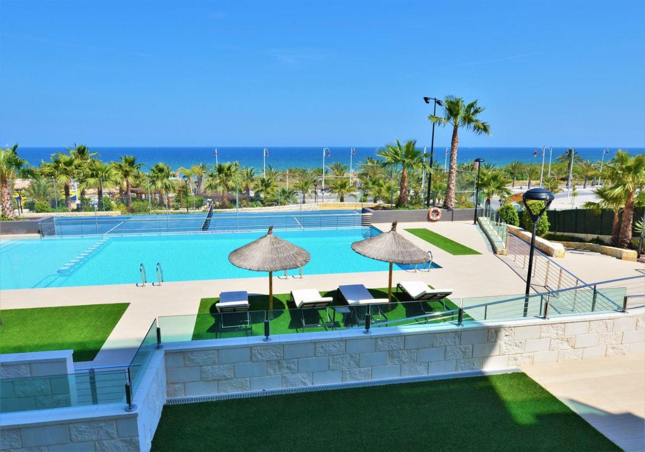 Beachfront Luxury Apartments By Nras Arenales del Sol Luaran gambar